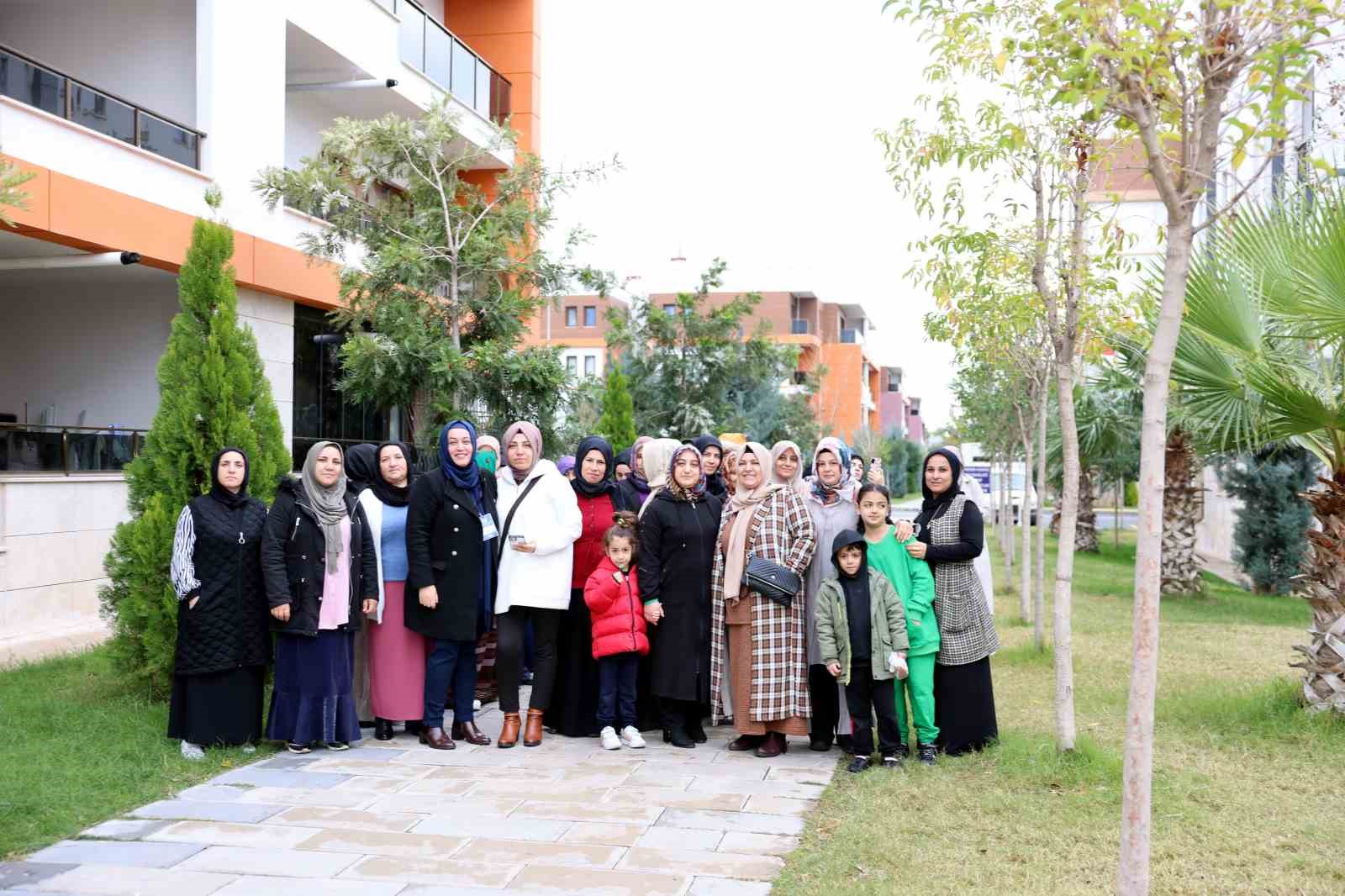 Akdenizli kadınlardan Çay Mahallesi TOKİ evlerine tam not
