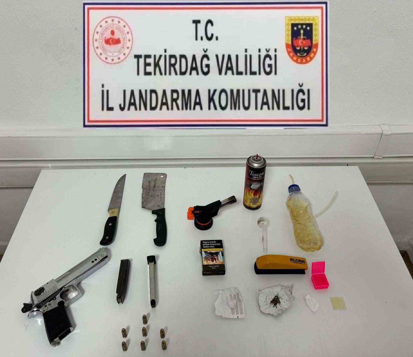 Jandarmadan uyuşturucuya ge&ccedil;it yok: 9 g&ouml;zaltı
