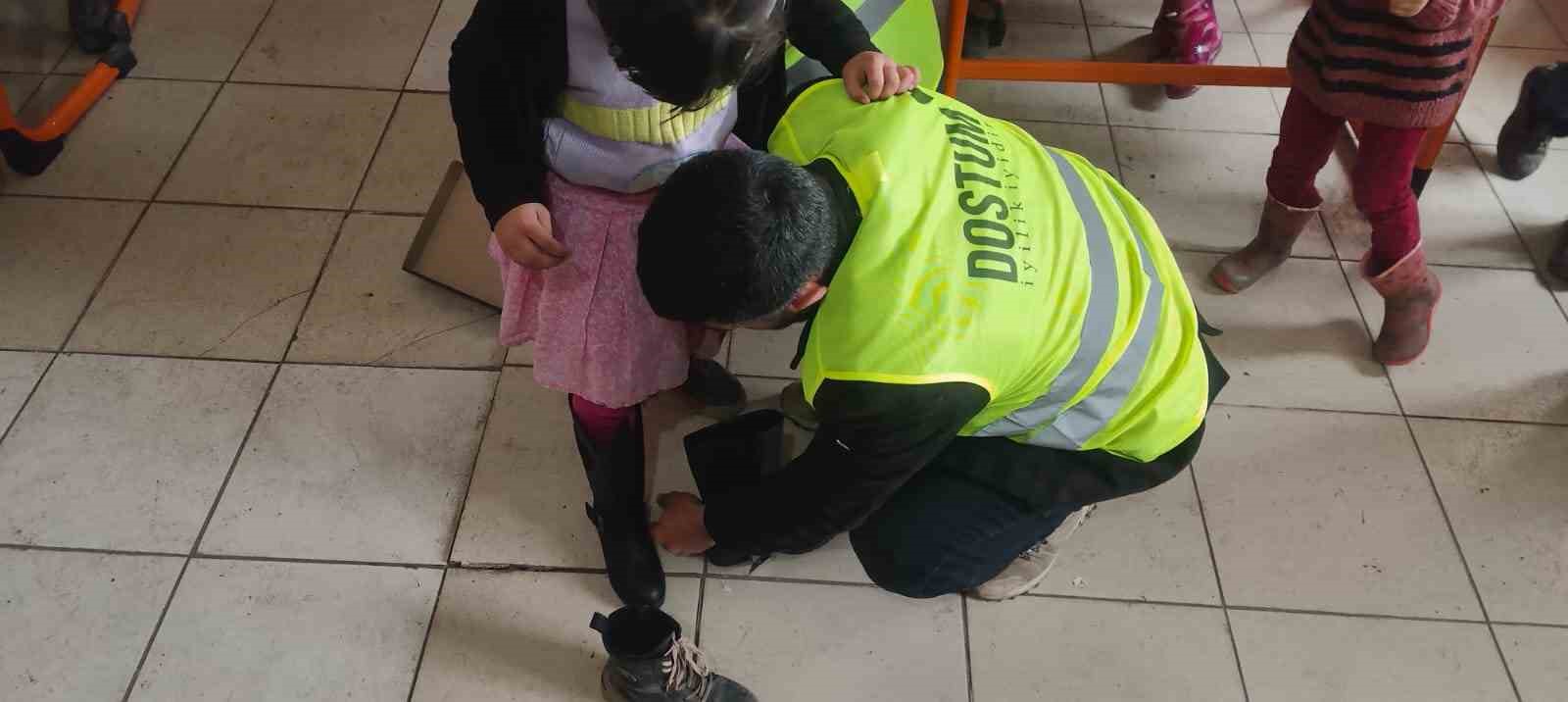 İstanbul&rsquo;dan Ağrı&rsquo;ya g&ouml;n&uuml;l k&ouml;pr&uuml;s&uuml;
