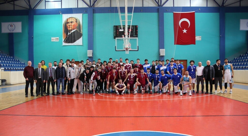 Kütahya’da TÜSF Basketbol Bölgesel lig müsabakaları düzenlendi