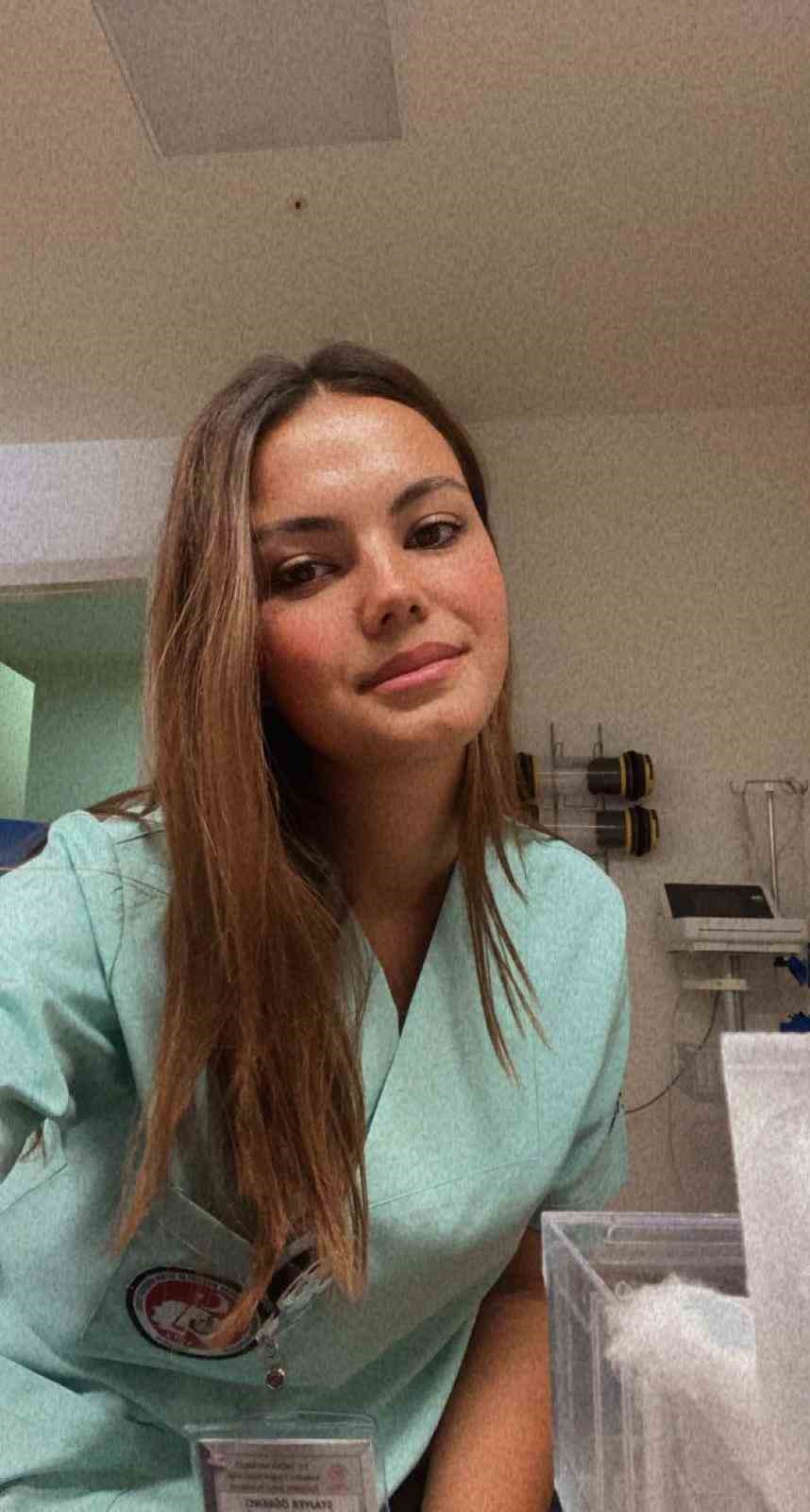 Feci kazada hayatını kaybeden Kader Y&uuml;r&uuml;k&rsquo;&uuml;n ailesi ve yakınları karara tepki g&ouml;sterdi
