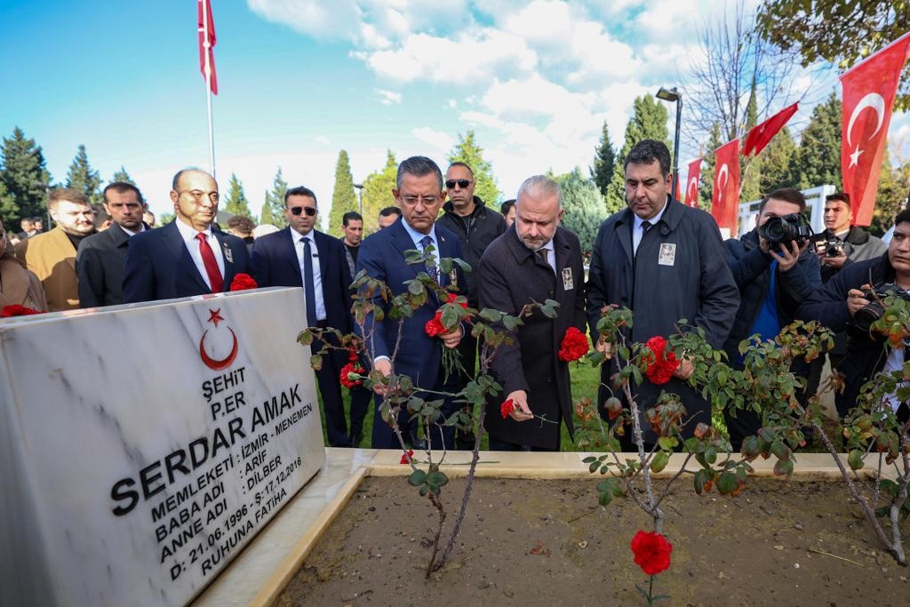 Şehit Asteğmen Kubilay anmasına, CHP lideri Özel de katıldı