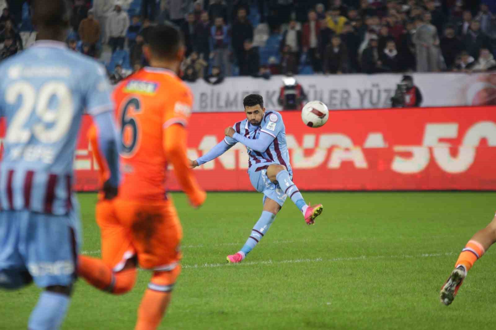 Trendyol Süper Lig: Trabzonspor: 1 - RAMS Başakşehir: 1 (Maç sonucu)
