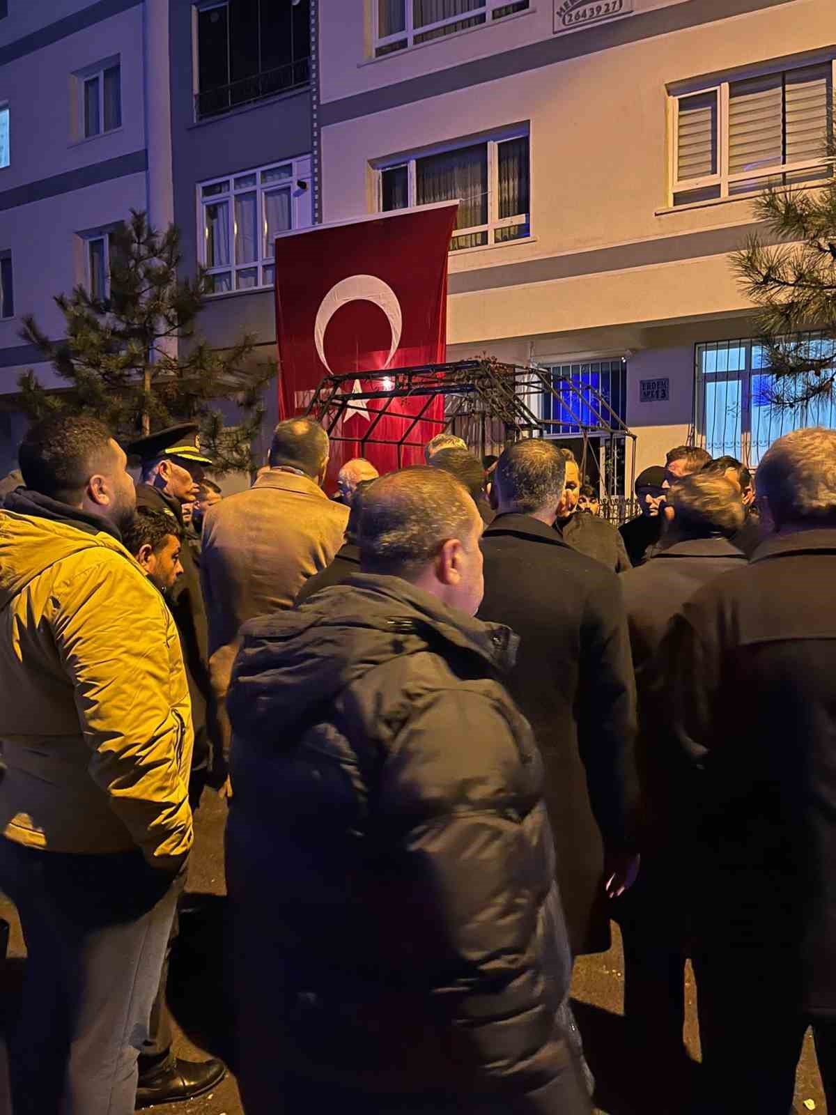 Pençe-Kilit Harekatı bölgesinde şehit olan askerin acı haberi Ankara’daki annesine verildi