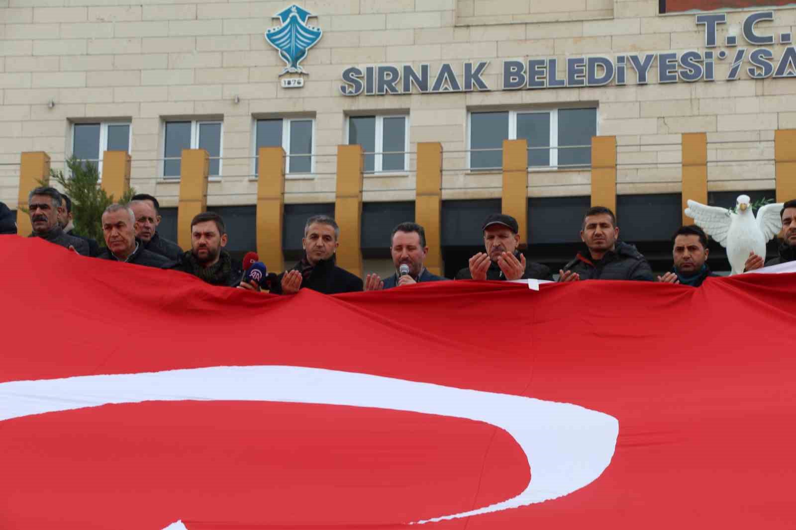 Şırnak’ta terör saldırılarına tepki, Pençe-Kilit operasyonlarına destek