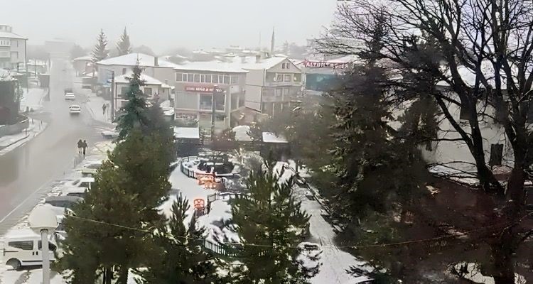 Çankırı’nın kuzey kesimlerinde kar yağışı etkili olmaya başladı
