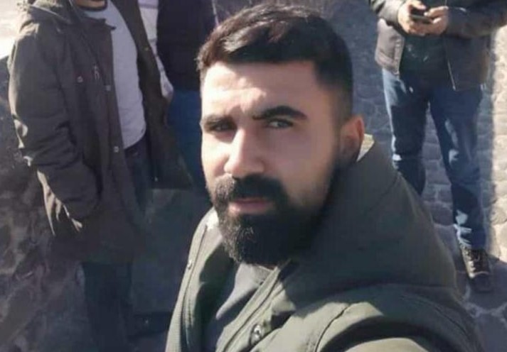 Şanlıurfa&rsquo;da seyir halindeki araca silahlı saldırı: 1 &ouml;l&uuml;
