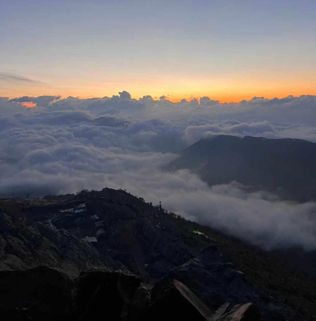 Uludere sis bulutunda kayboldu
