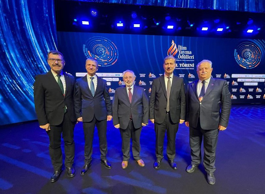 M&uuml;hendislik, Doğa Ve Sağlık Bilimleri &Ouml;d&uuml;l&uuml;ne Prof. Dr. İlhami G&uuml;l&ccedil;in Layık G&ouml;r&uuml;ld&uuml;
