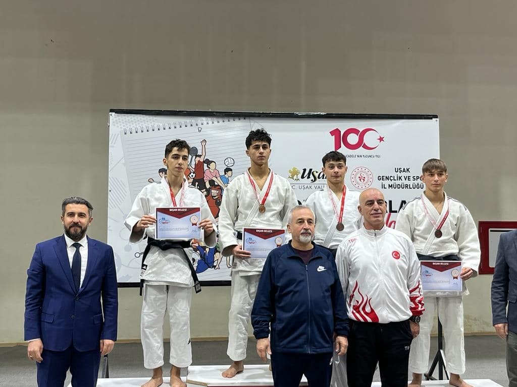 K&uuml;tahyalı judocular Uşak&rsquo;tan dereceyle d&ouml;nd&uuml;
