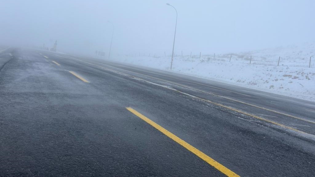 Kahramanmaraş&rsquo;ta kar yağışı sonrası yollar a&ccedil;ılıyor
