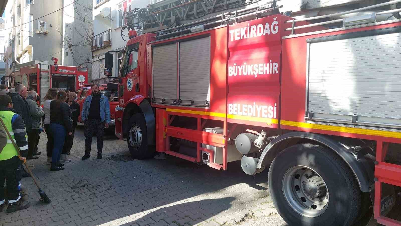 Tekirdağ’da yangın: 1 çocuk hastaneye kaldırıldı