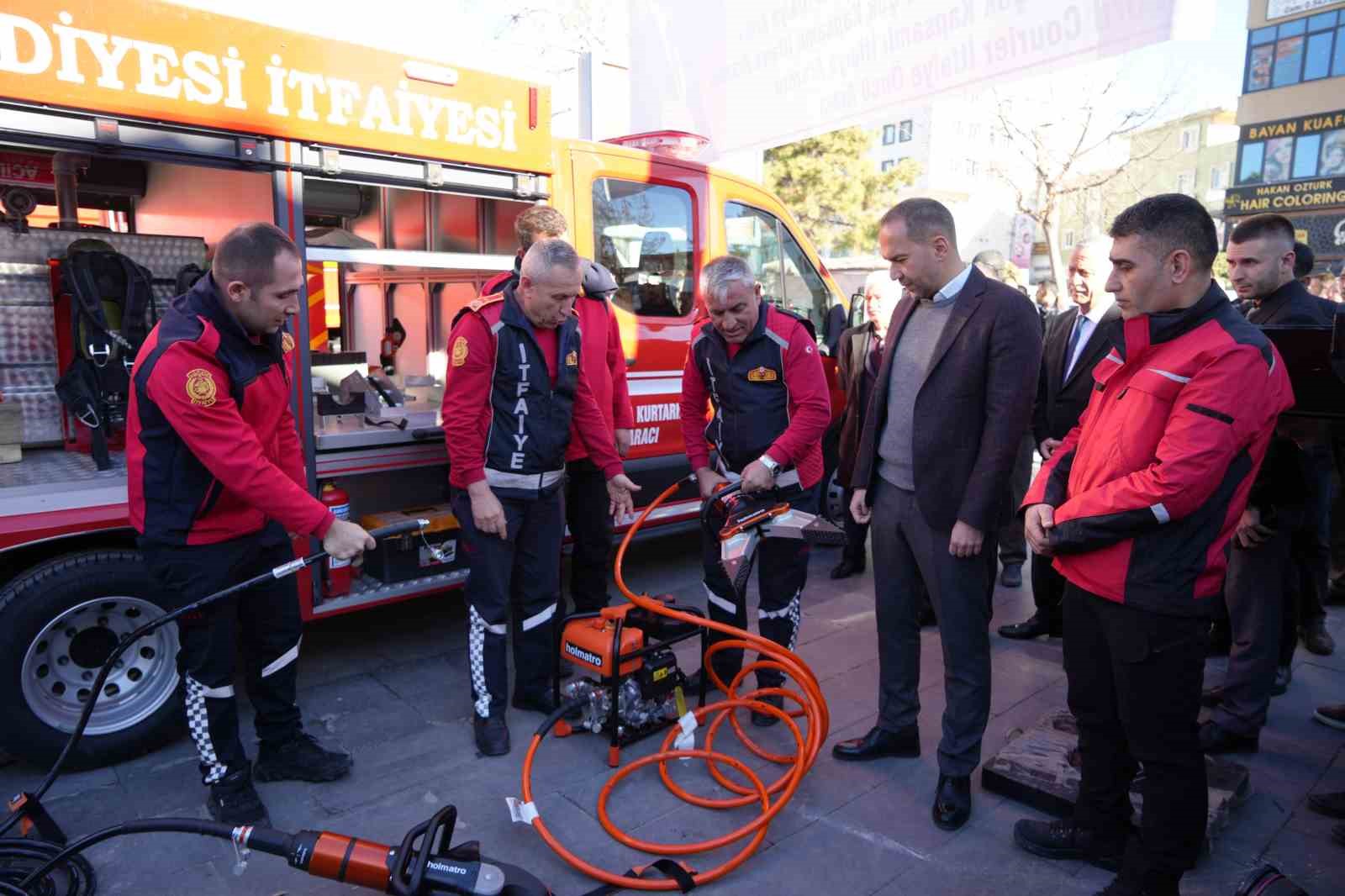 Niğde Belediyesi İtfaiye M&uuml;d&uuml;rl&uuml;ğ&uuml; Ara&ccedil; Filosunu Genişletiyor
