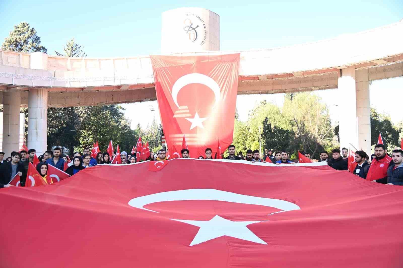 Osmaniye’de üniversite öğrencilerinden teröre lanet yürüyüşü