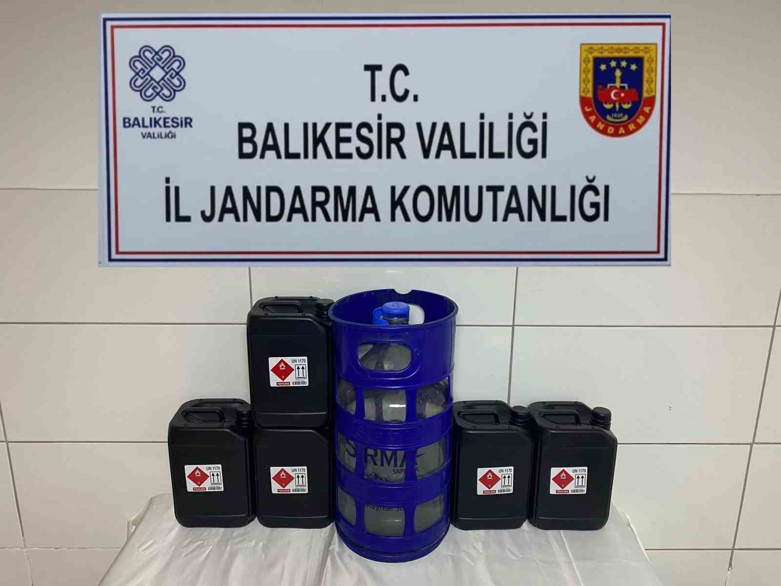 Balıkesir’de yılbaşı öncesi kaçak ve sahte alkol operasyonu