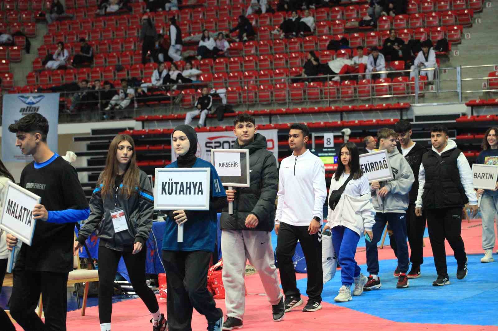 Konya’da Türkiye Kulüpler Tekvando Şampiyonası başladı
