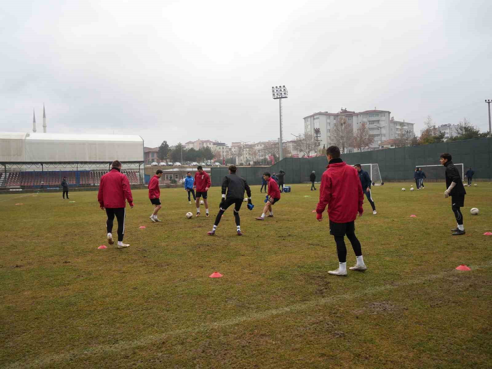 Kastamonuspor, 4 günlük iznin ardından Antalya’da kampa girecek
