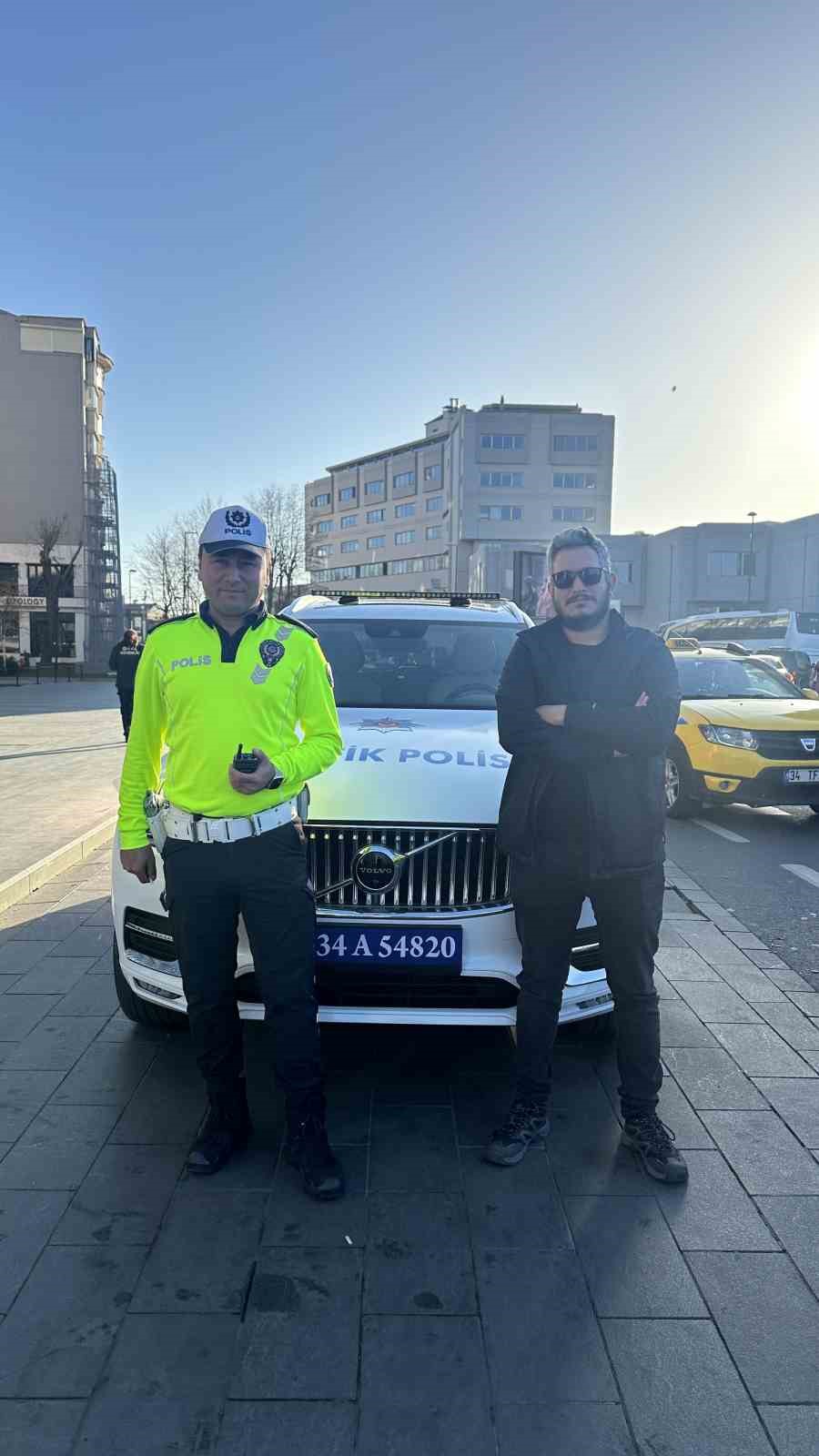 Suç örgütlerinden ele geçirilen ultra lüks otomobiller polis otosu oldu, İstanbul’da sergilendi
