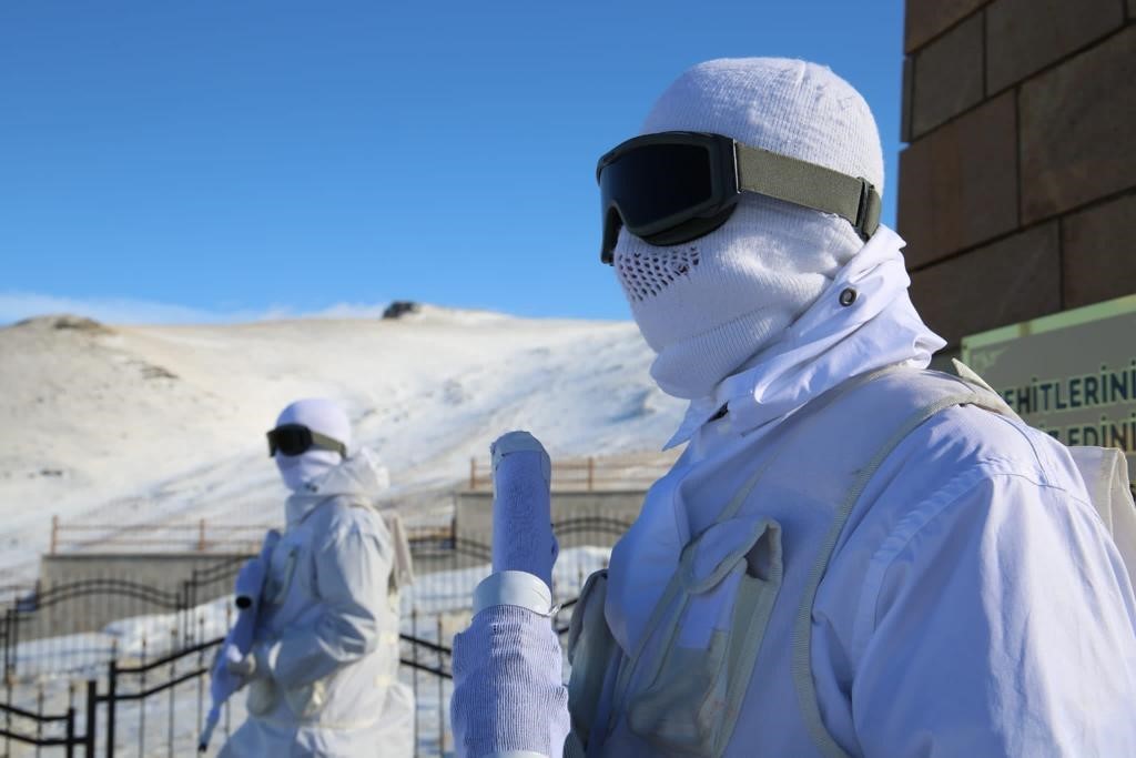 Allahuekber Şehitleri Şenkaya ’Bardız’da anıldı