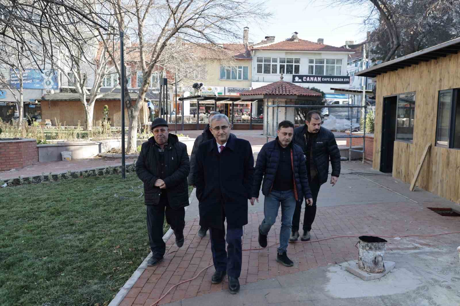 Başkan Işık, Küçük Park’taki çalışmaları inceledi
