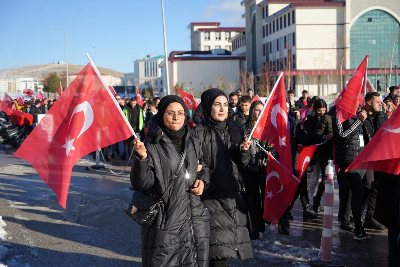 Bayburt’ta ’Şehitlere Saygı Yürüyüşü’ düzenlendi