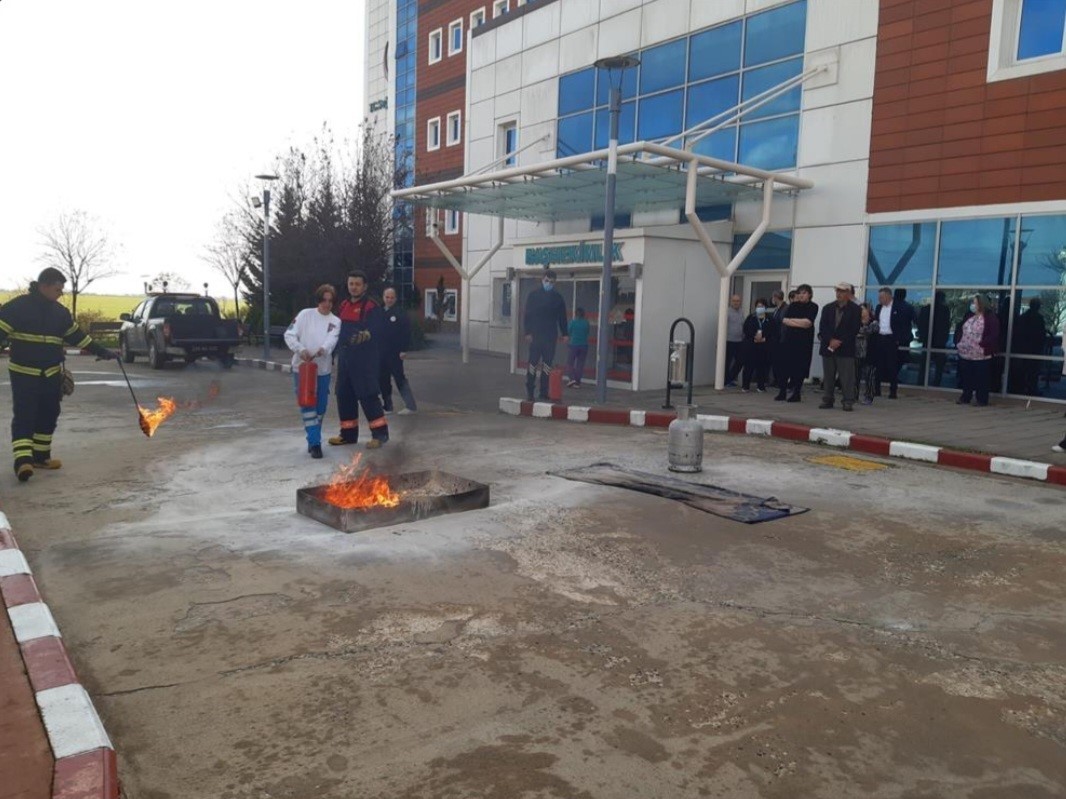 Babaeski Devlet Hastanesi’nde yangın tatbikatı
