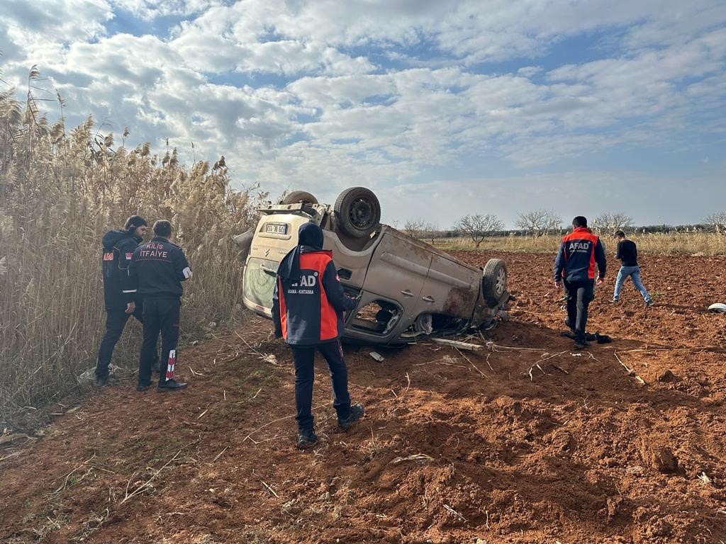 Şarampole uçan aracın sürücüsü ağır yaralandı