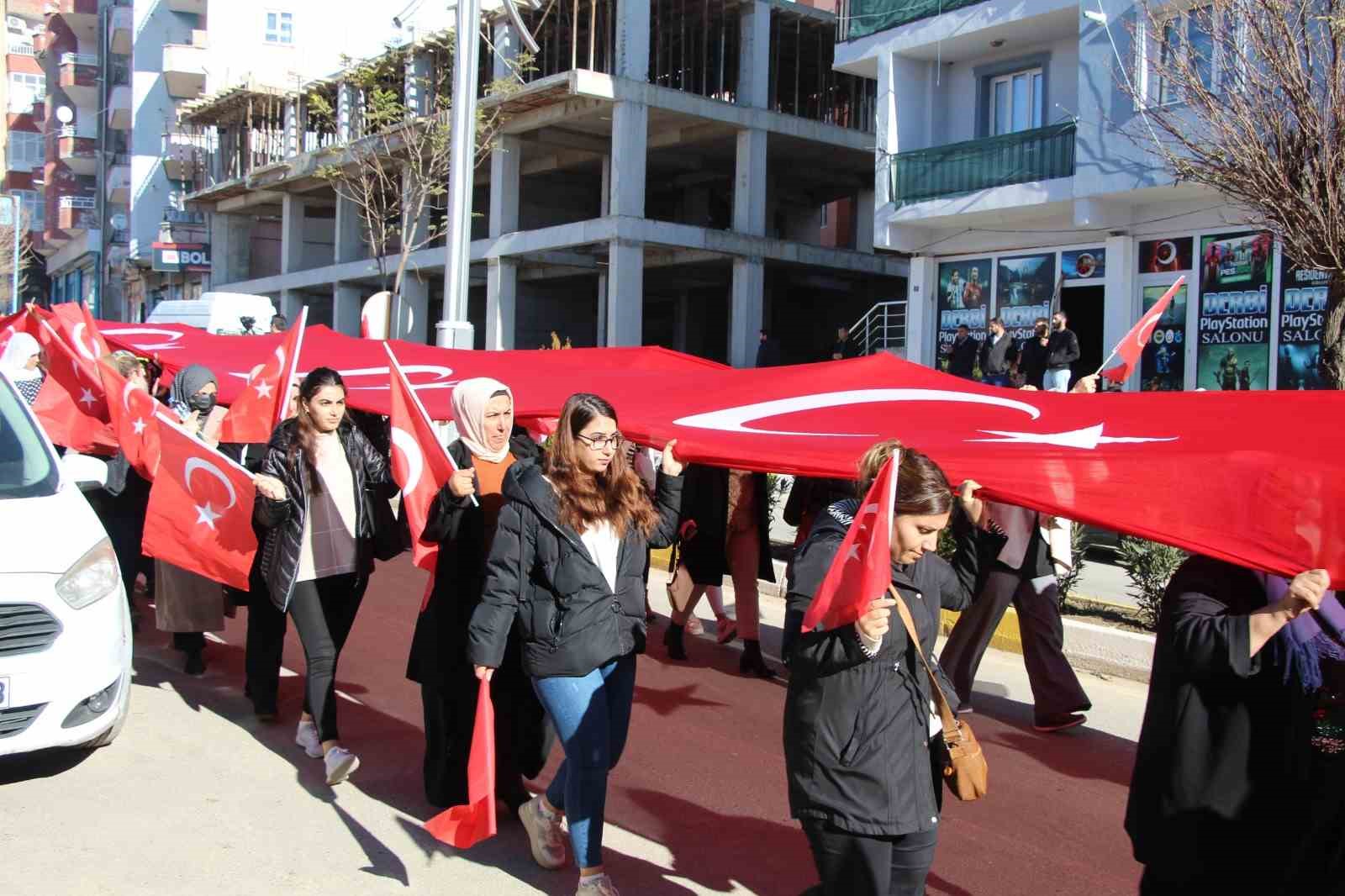 Şırnaklı kadınlardan teröre tepki