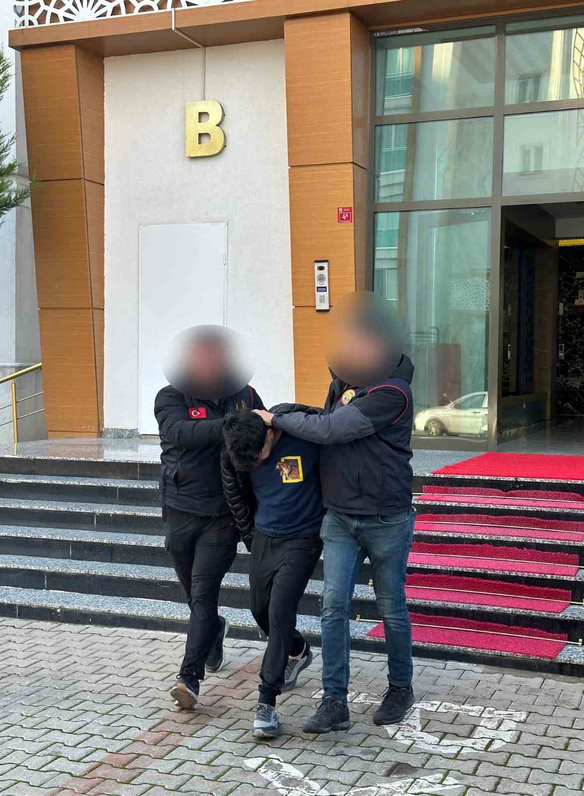Şehitlere ve Cumhurbaşkanı’na hakaret eden zanlı tutuklandı