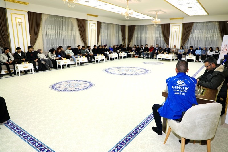 Ağrı’da öğrenci kulüp başkanlarıyla toplantı
