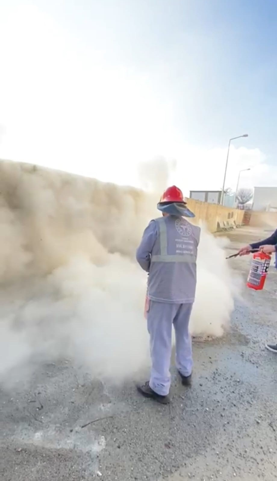 Tutak Kaymakamı Adıbelli, ilçedeki okul ve kurumları denetledi
