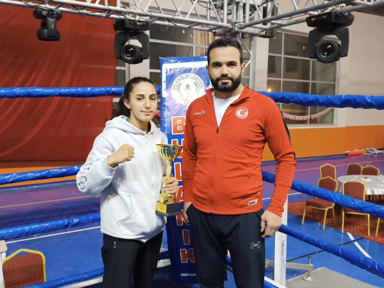 Ağrılı sporcular Muay Thai’de başarıya doymadı
