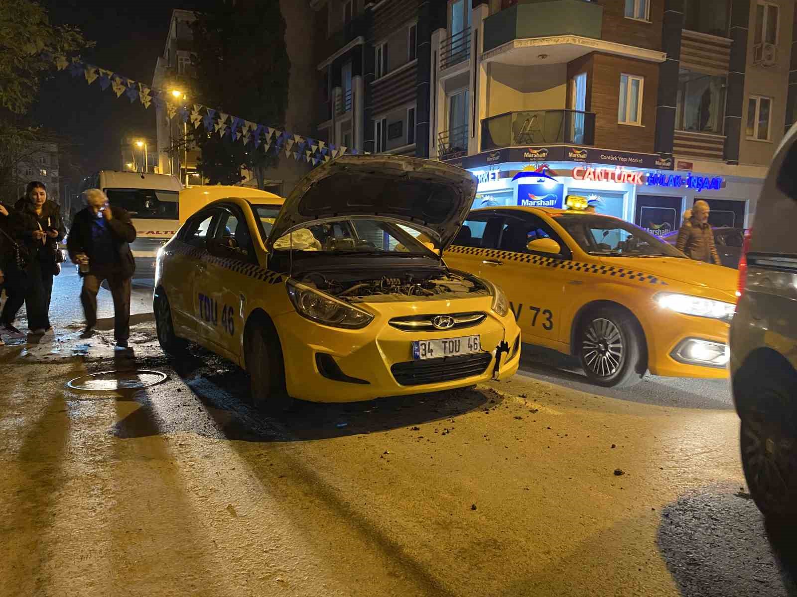 Küçükçekmece’de İSKİ’nin çalışma ardından kapatmadığı rögar kapağı kazaya neden oldu
