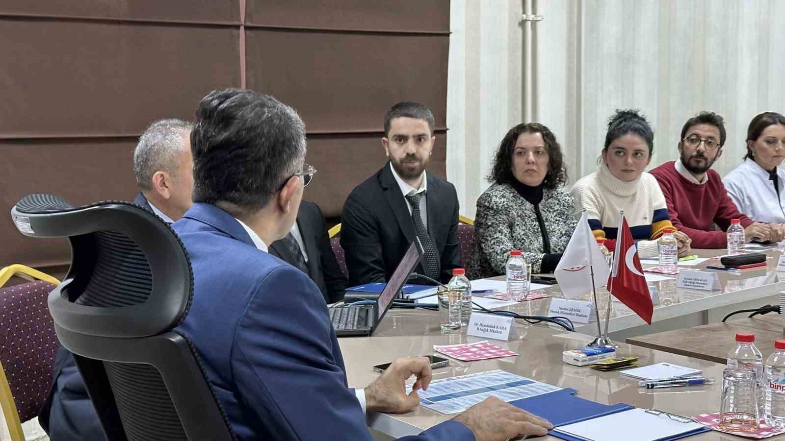 Vali &Ccedil;elik: "1 yılda 1 milyon 557 bin muayene ger&ccedil;ekleştirildi"
