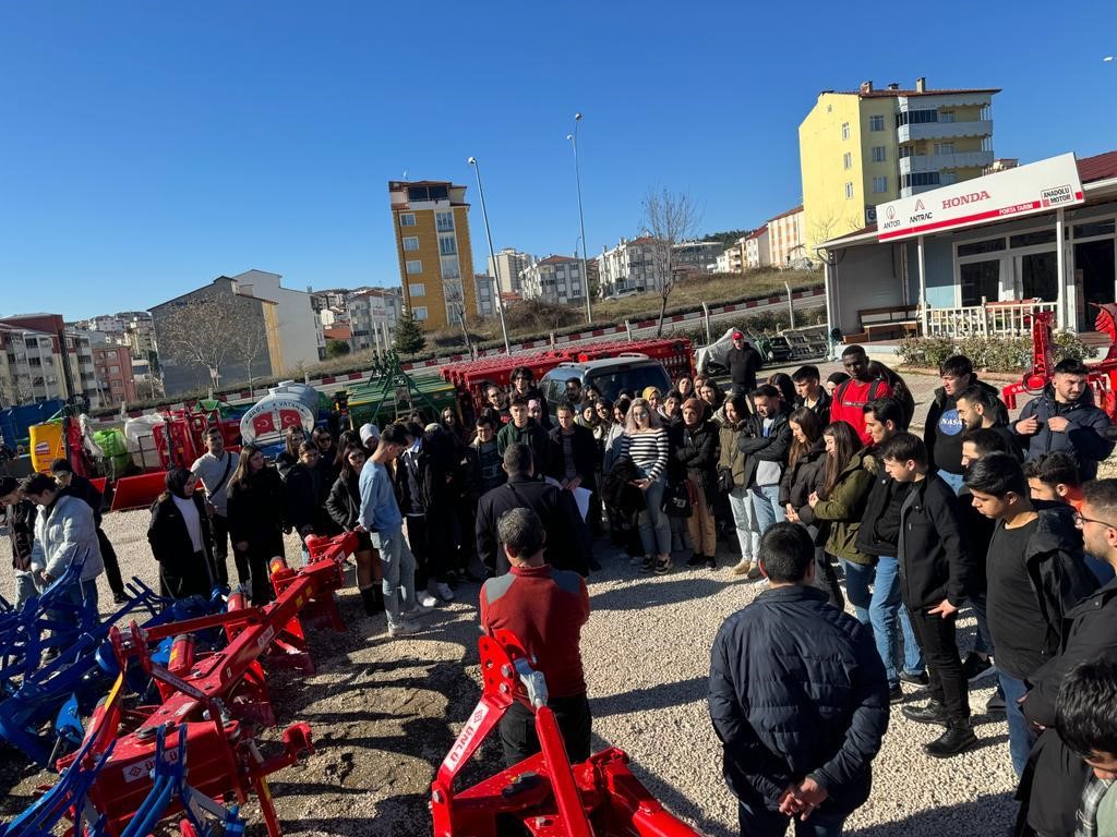 Bilecik Üyesi Şeyh Edebali Üniversitesi Ziraat Mühendisliği Fakültesi öğrencileri sahaya indi