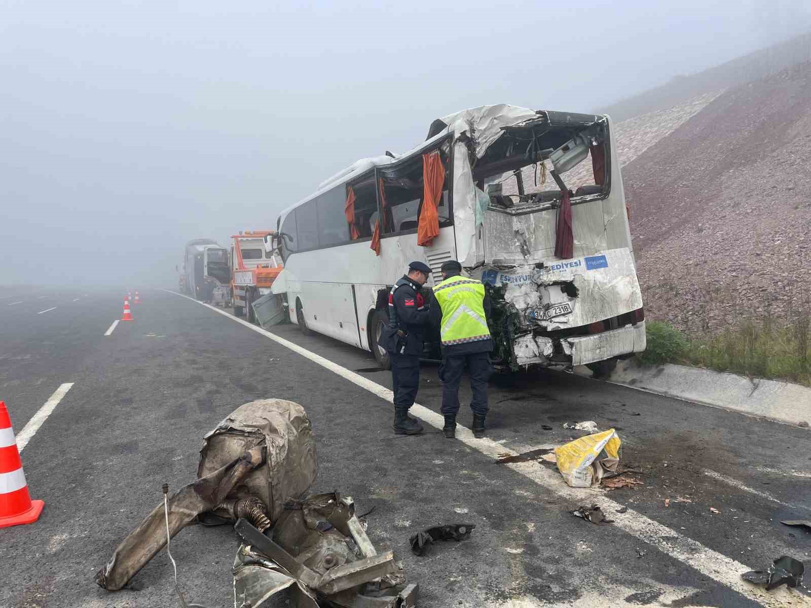 Sakarya’da 10 kişinin hayatını kaybettiği feci kazaya ilişkin detaylar ortaya çıkmaya başladı
