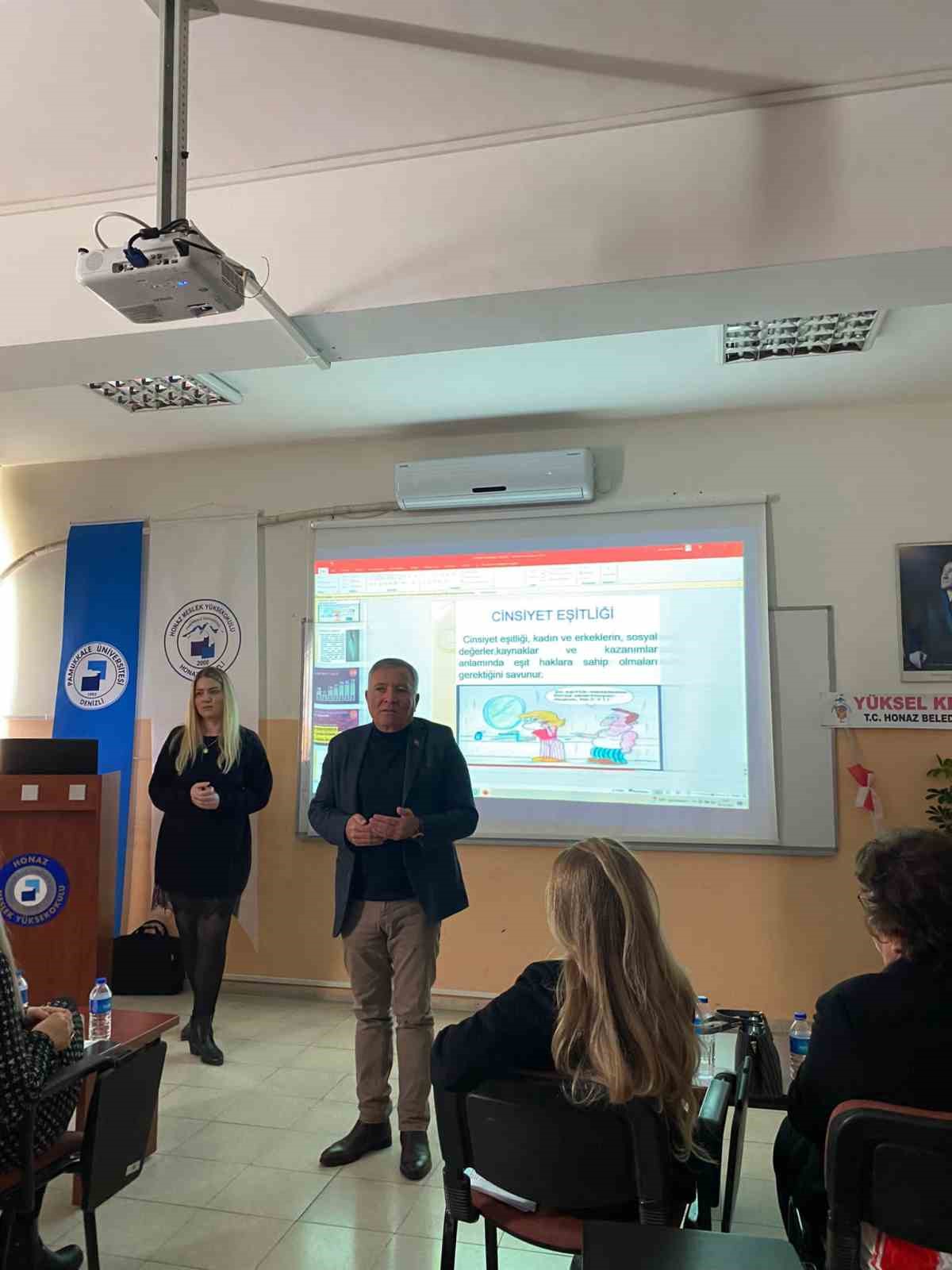 Honaz MYO’da kadına şiddet konferansı