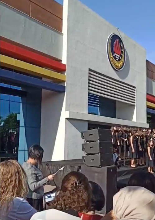 Cumhuriyet Bayramı’ndaki siyasi içerikli konuşmasıyla gündem olan öğretmen hakkında iş akdi feshi kararı