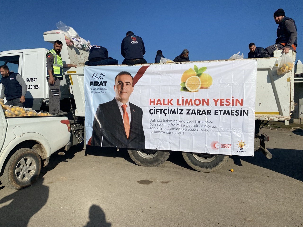 Depremzedelere 25 ton limon dağıtıldı
