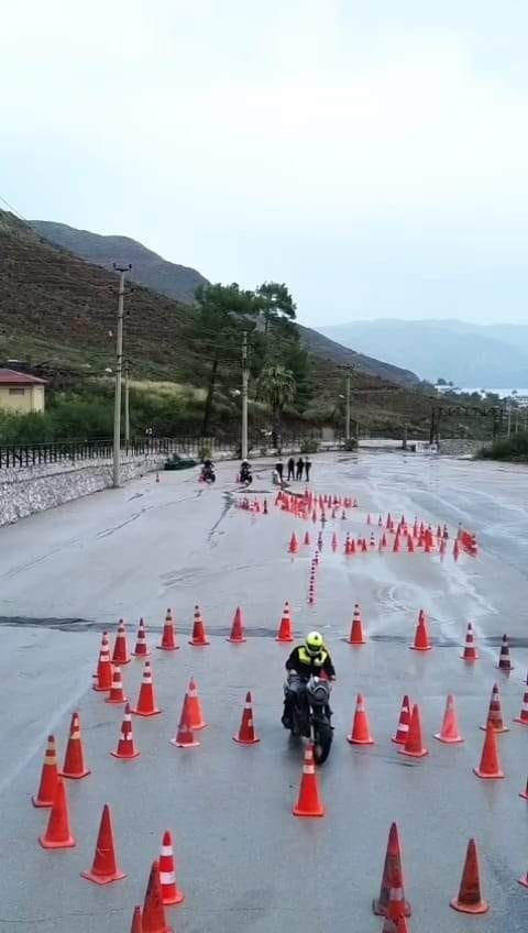 Muğla’da 6 trafik personeline motosiklet eğitimi verildi
