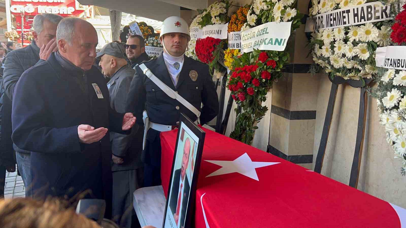 Eski Bakan Yaşar Okuyan Yalova’da toprağa verildi