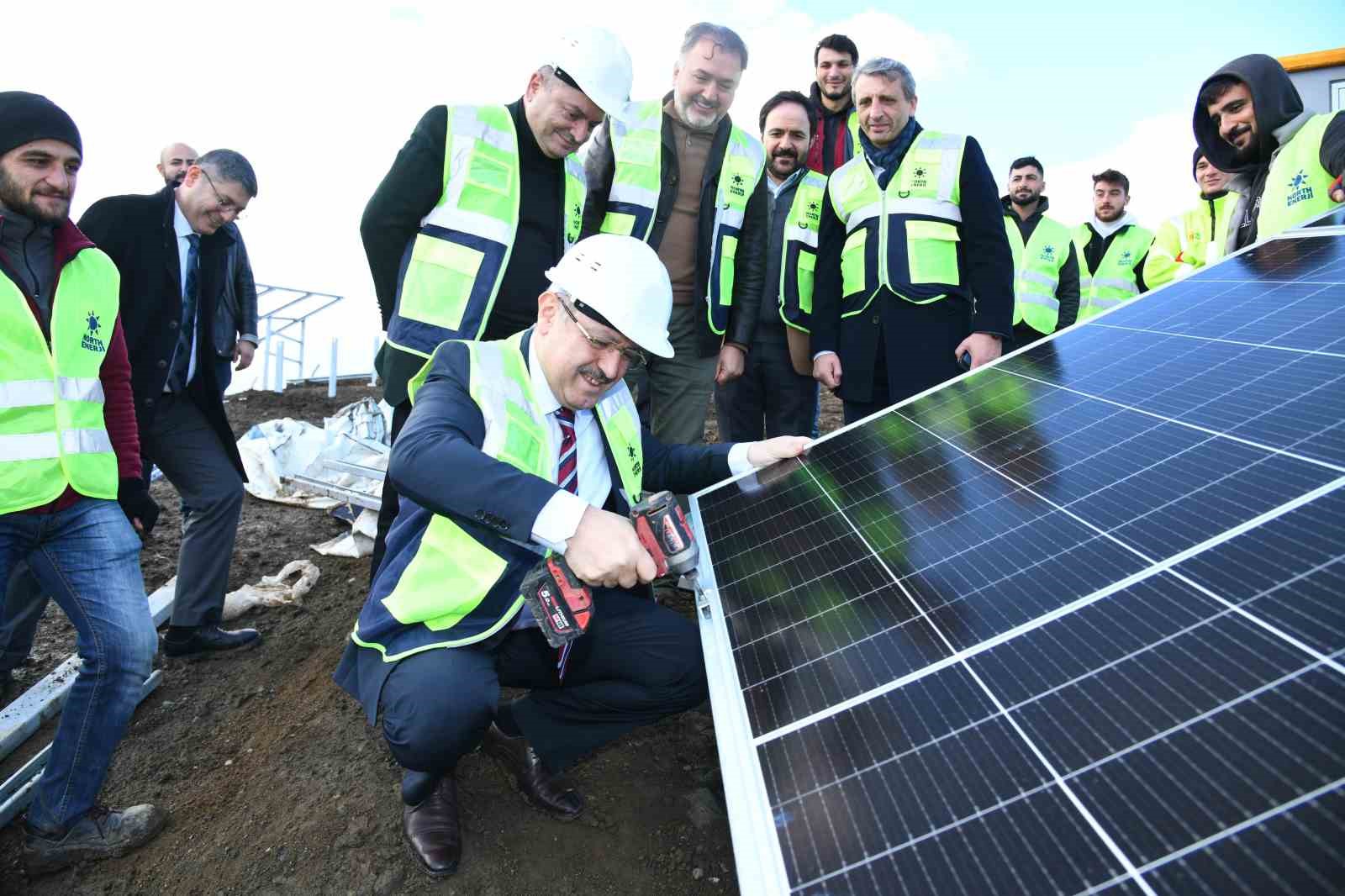 Ortahisar Belediyesi’nin GES panellerinin montajı tamamlandı