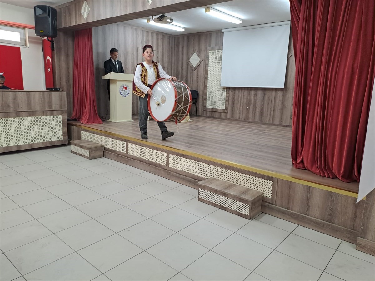 Mehmet Akif Ersoy, Edremit’te anıldı