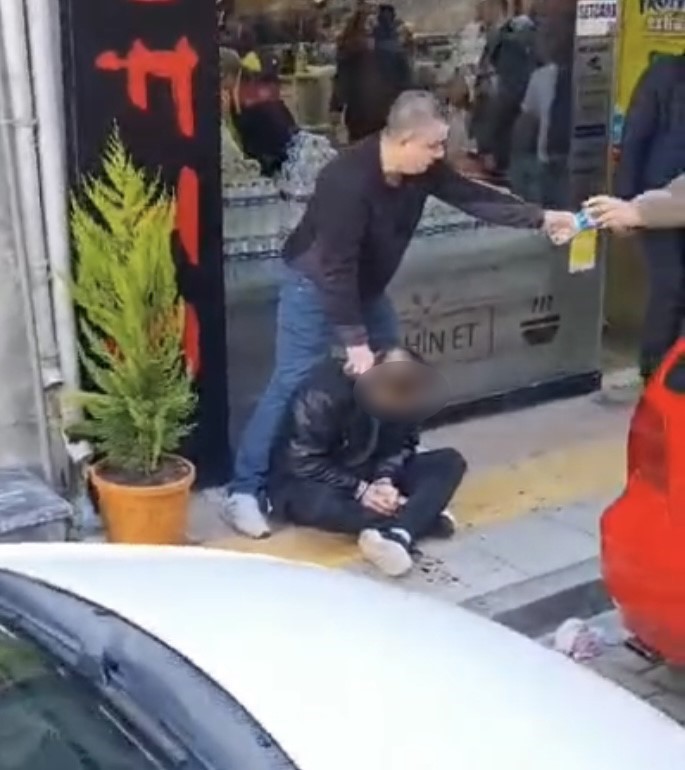 Bı&ccedil;aklı kavgada ağabey kardeşini &ouml;ld&uuml;rd&uuml;
