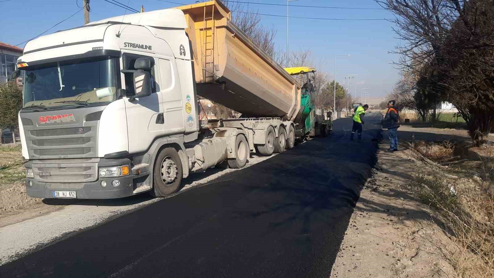 S&uuml;ks&uuml;n Mahallesi&rsquo;ne 7,5 milyon TL&rsquo;lik yol yatırımı
