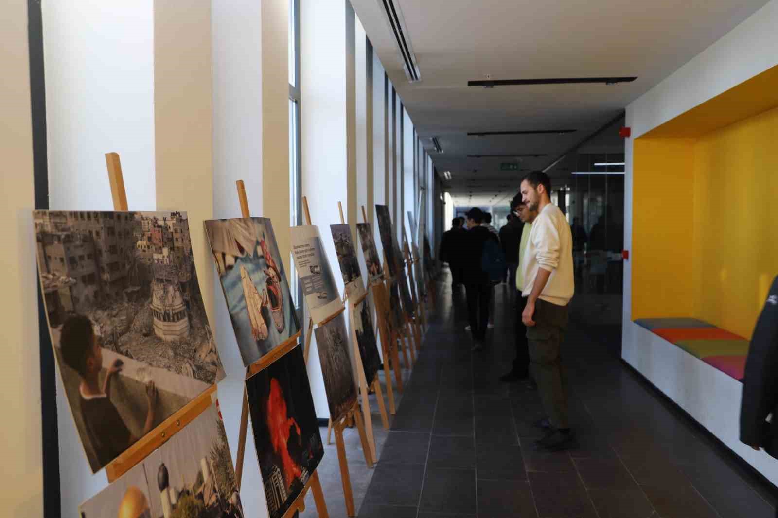 SBTÜ’de ‘Filistin Fotoğraf’ sergisi açıldı
