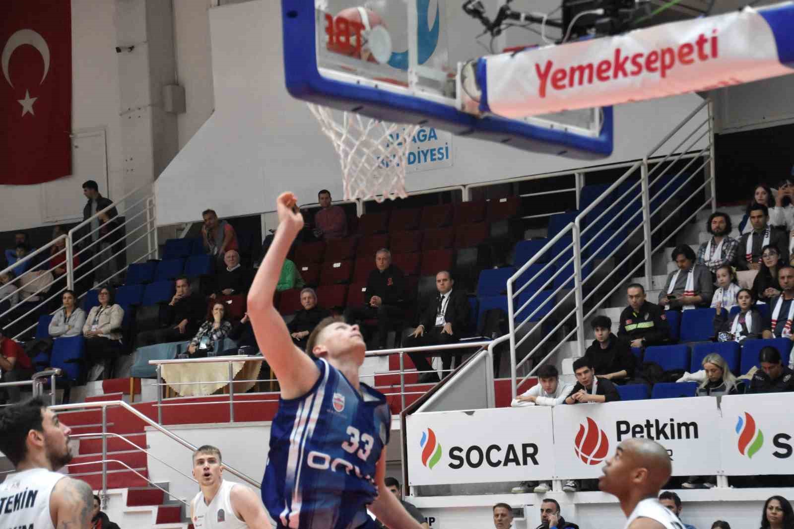 Basketbol Süper Ligi: Aliağa Petkimspor: 99 - Büyükçekmece Basketbol: 95
