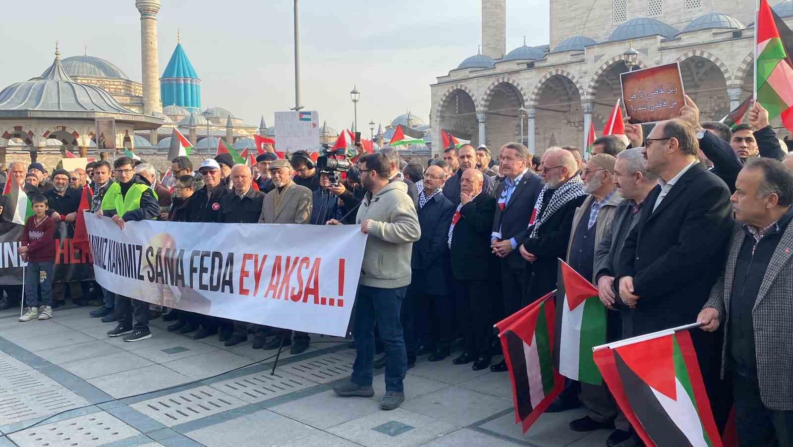 Konya’da "Şehitlere Dua, Gazze’ye Destek" yürüyüşü
