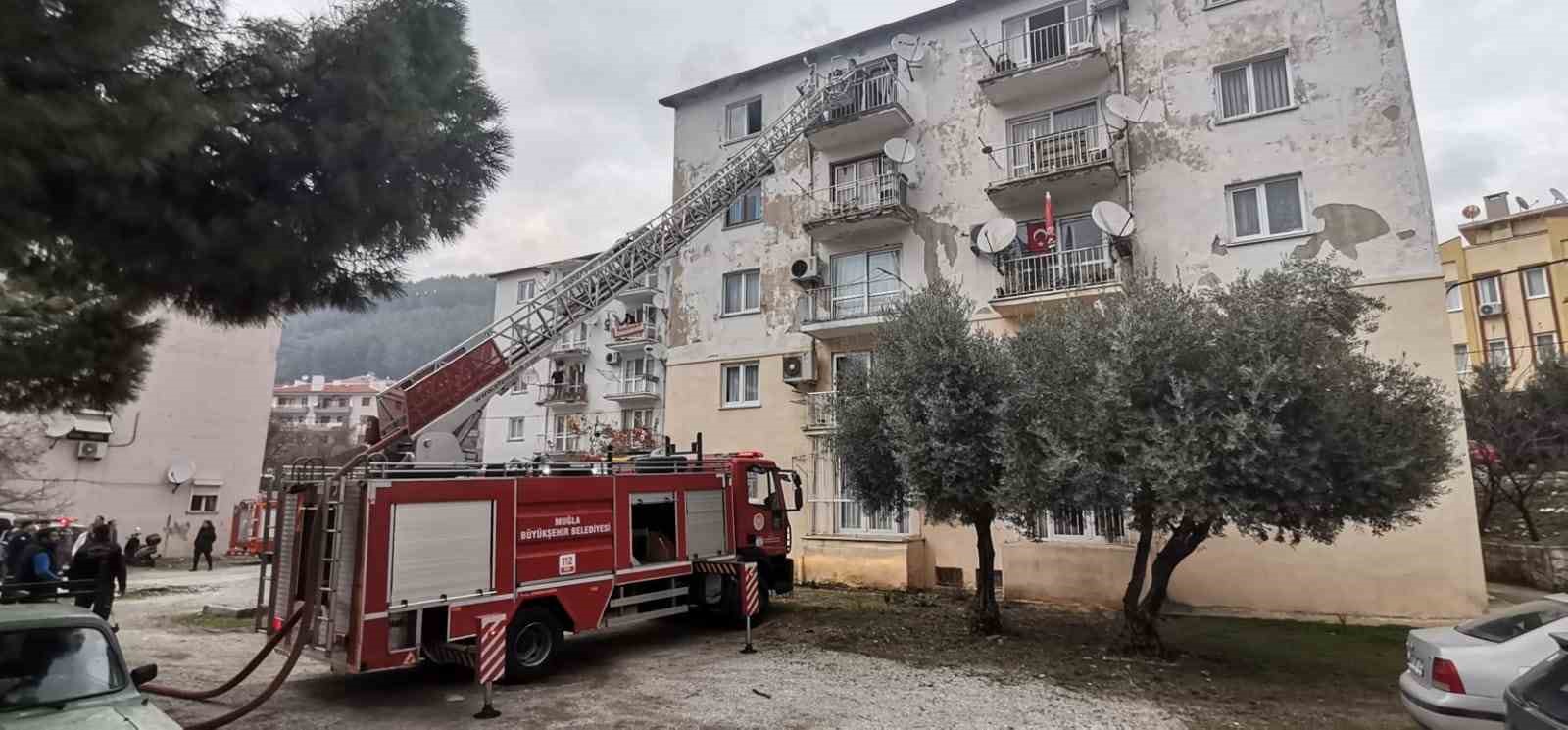 Menteşe’de korkutan ev yangını