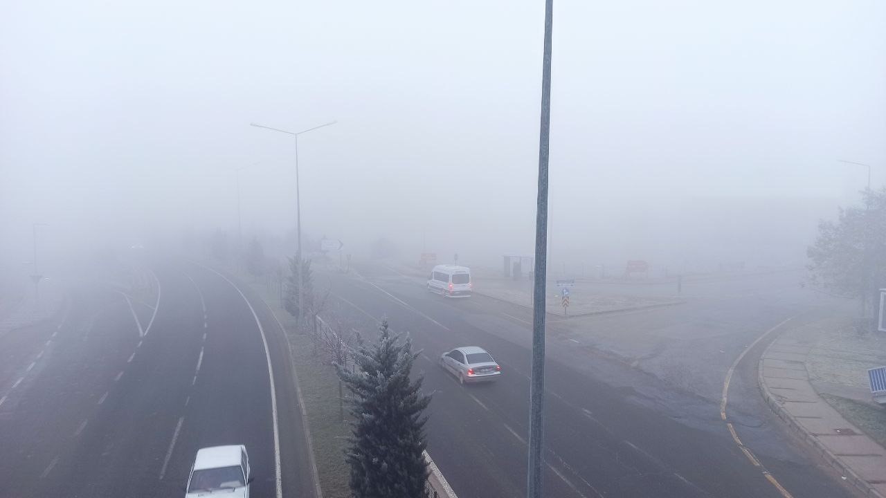 Malatya’da yoğun sis etkili oluyor
